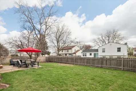 405 Caren Drive Buffalo Grove IL 60089