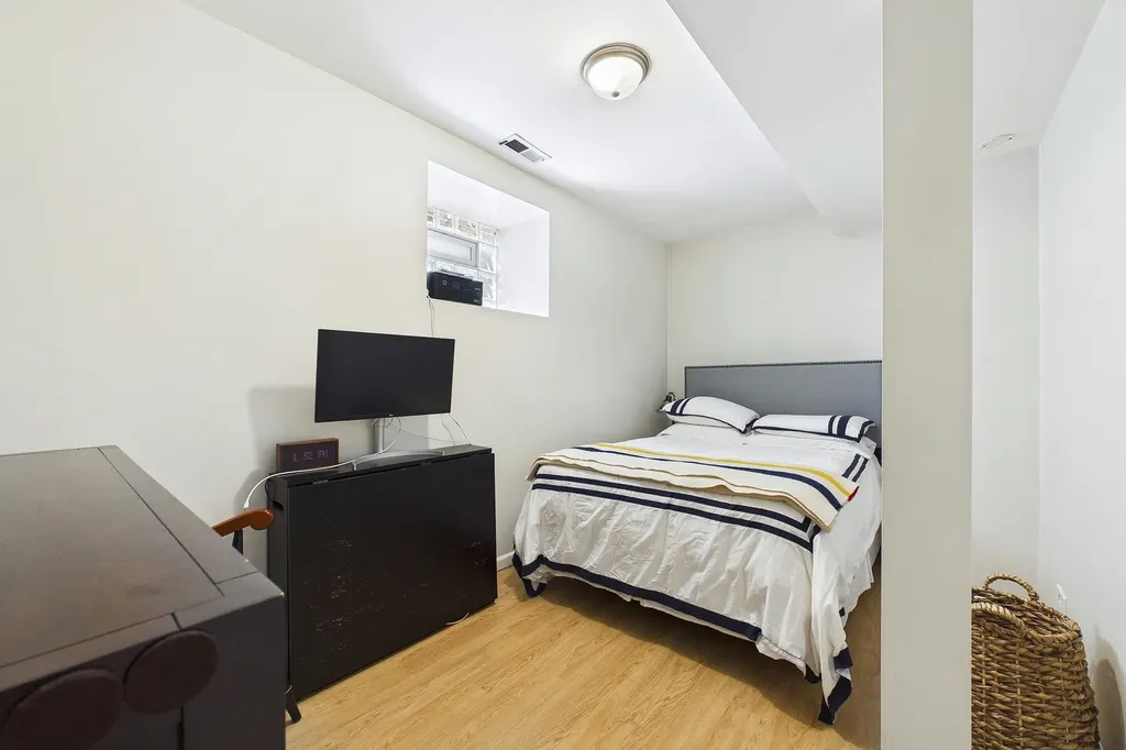 2330 West Palmer Street Chicago IL 60647