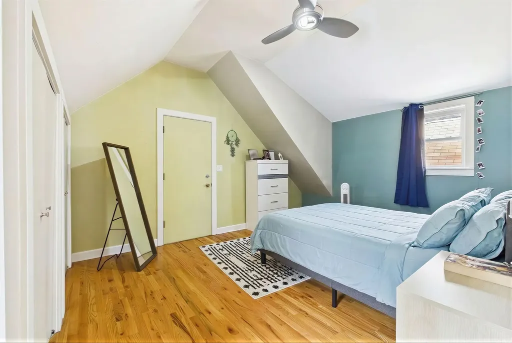 2330 West Palmer Street Chicago IL 60647