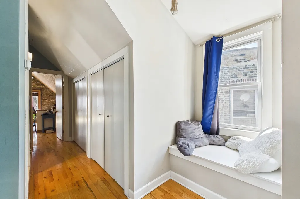 2330 West Palmer Street Chicago IL 60647