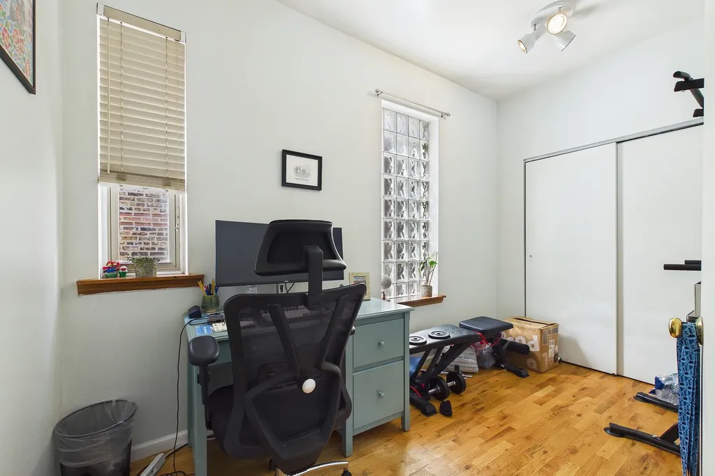 2330 West Palmer Street Chicago IL 60647