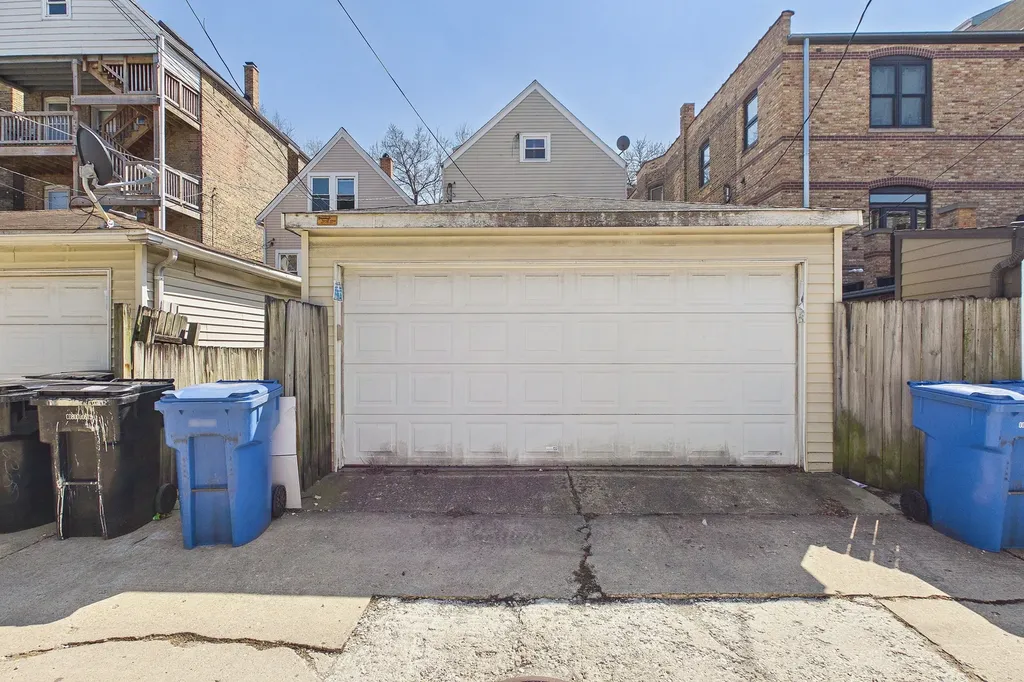 2330 West Palmer Street Chicago IL 60647