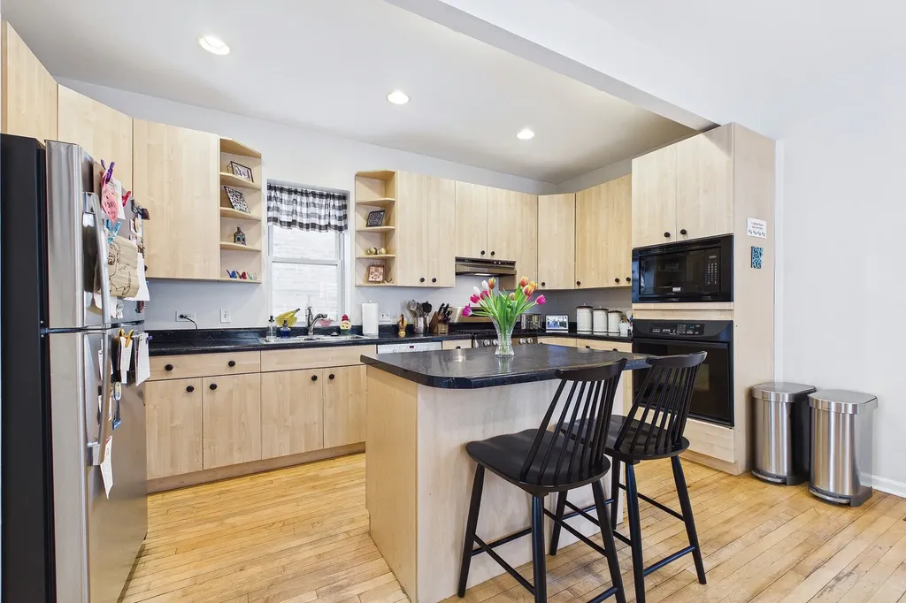 2330 West Palmer Street Chicago IL 60647
