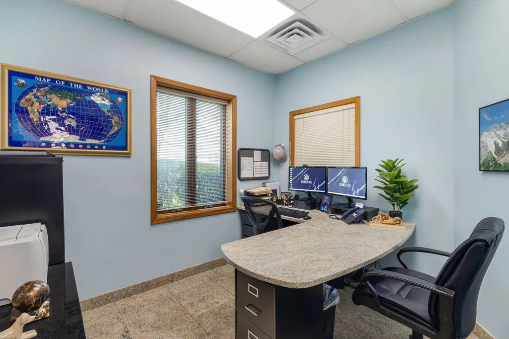 999 Confidential Glendale Heights IL 60139