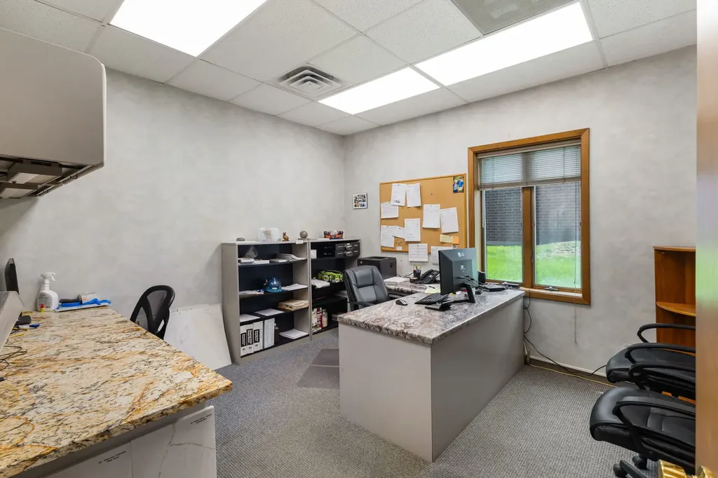 999 Confidential Glendale Heights IL 60139
