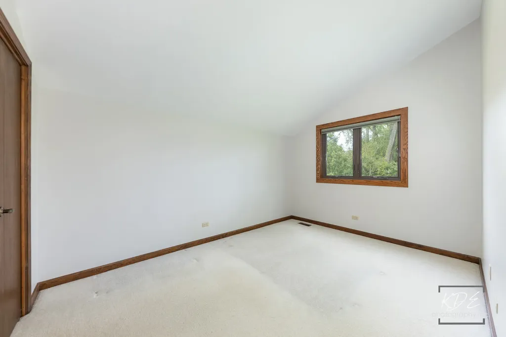 1213 Yorkshire Drive Naperville IL 60563