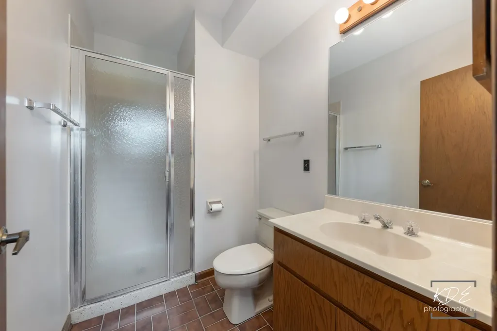 1213 Yorkshire Drive Naperville IL 60563