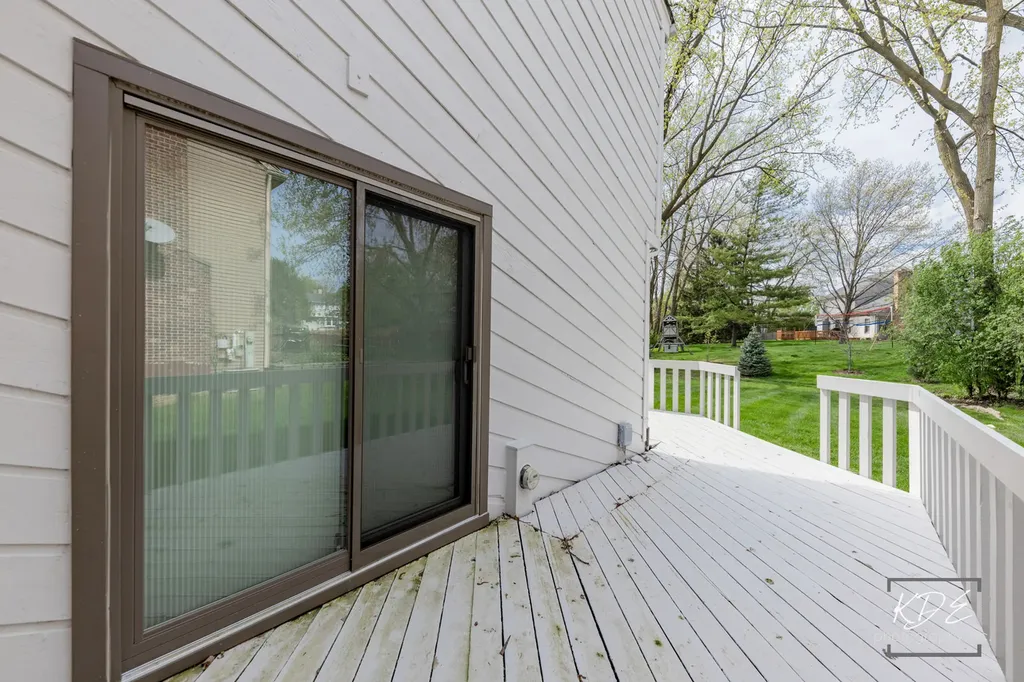 1213 Yorkshire Drive Naperville IL 60563