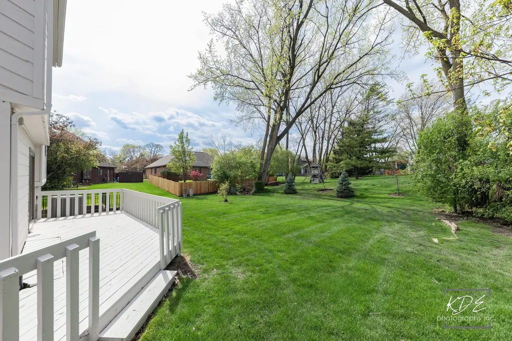 1213 Yorkshire Drive Naperville IL 60563