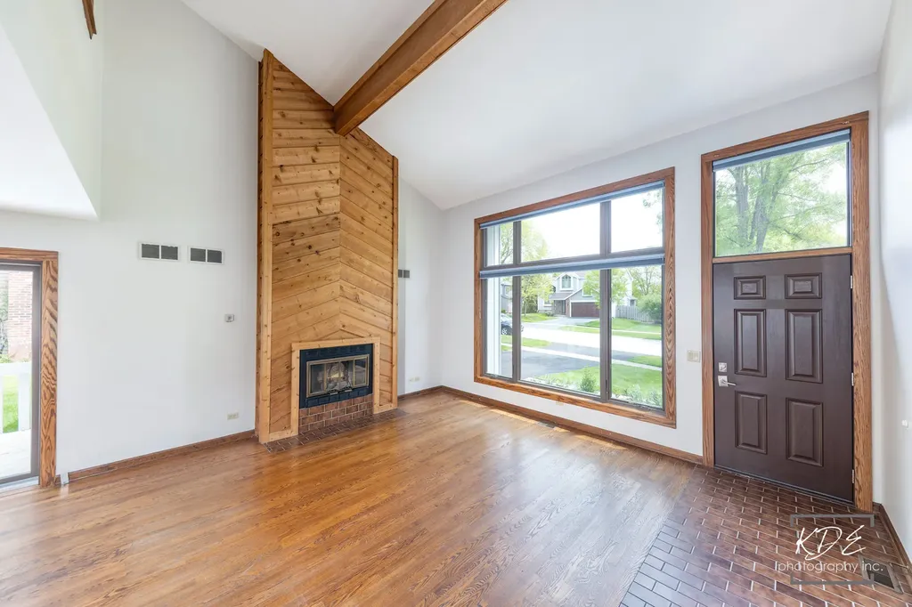 1213 Yorkshire Drive Naperville IL 60563