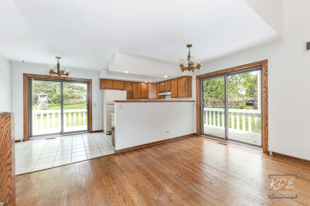 1213 Yorkshire Drive Naperville IL 60563