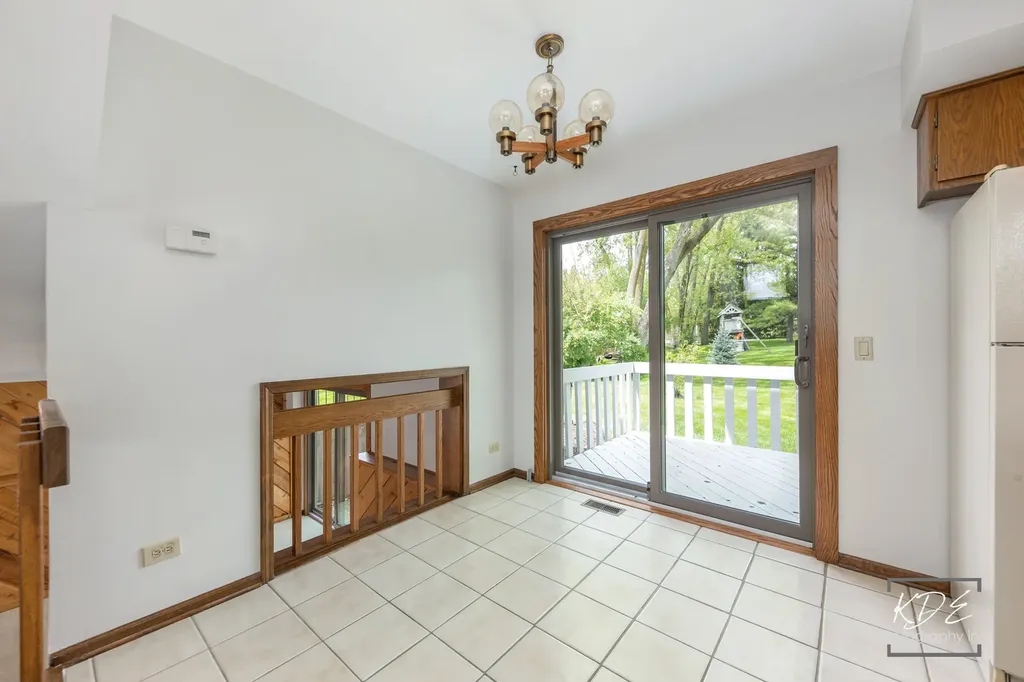 1213 Yorkshire Drive Naperville IL 60563