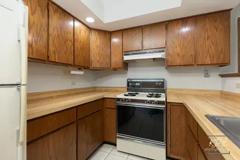 1213 Yorkshire Drive Naperville IL 60563