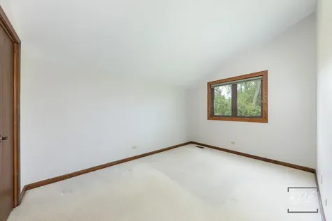 1213 Yorkshire Drive Naperville IL 60563