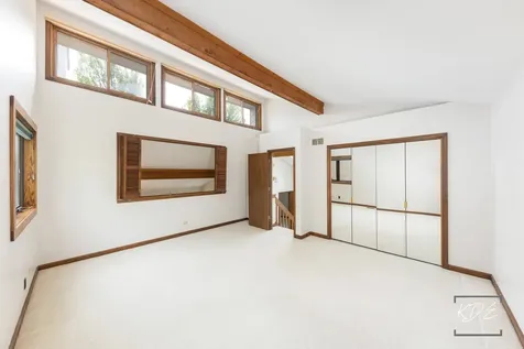 1213 Yorkshire Drive Naperville IL 60563