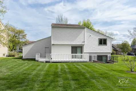 1213 Yorkshire Drive Naperville IL 60563