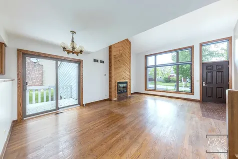 1213 Yorkshire Drive Naperville IL 60563