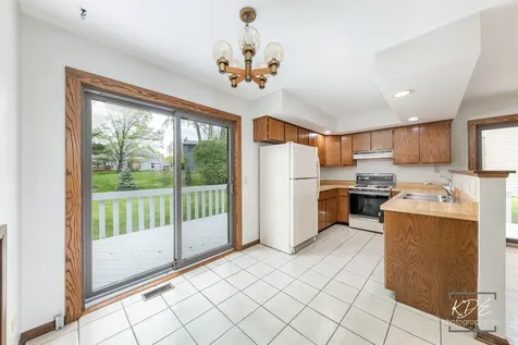 1213 Yorkshire Drive Naperville IL 60563
