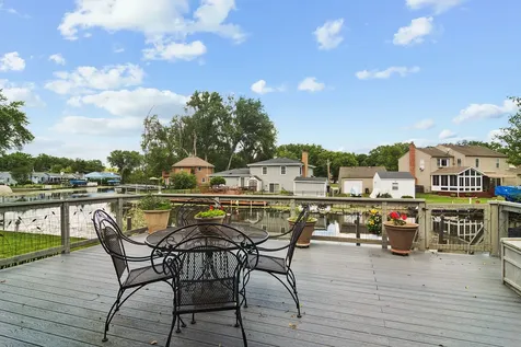1120 Fortress Drive Mchenry IL 60050