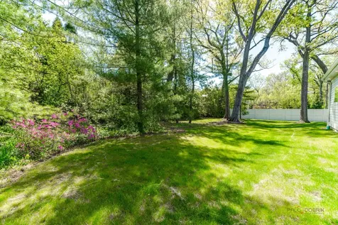707 Brierhill Road Deerfield IL 60015