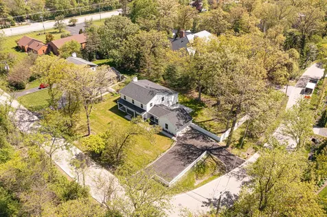 707 Brierhill Road Deerfield IL 60015