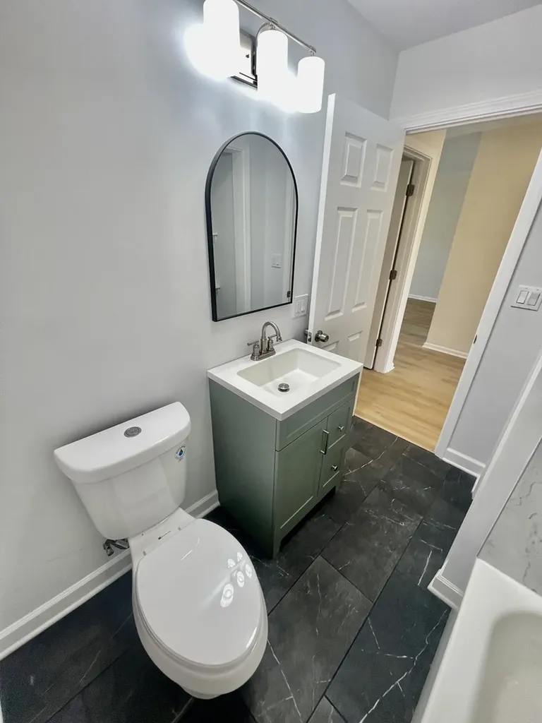 8312 South Phillips Avenue Chicago IL 60617