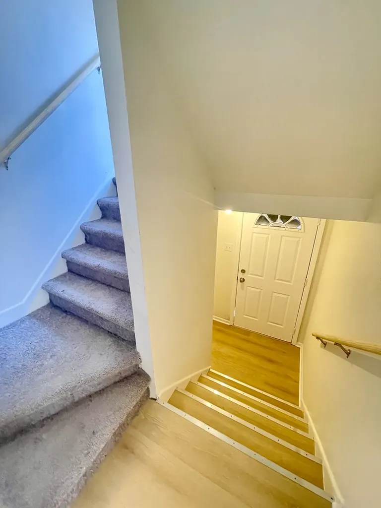 8312 South Phillips Avenue Chicago IL 60617