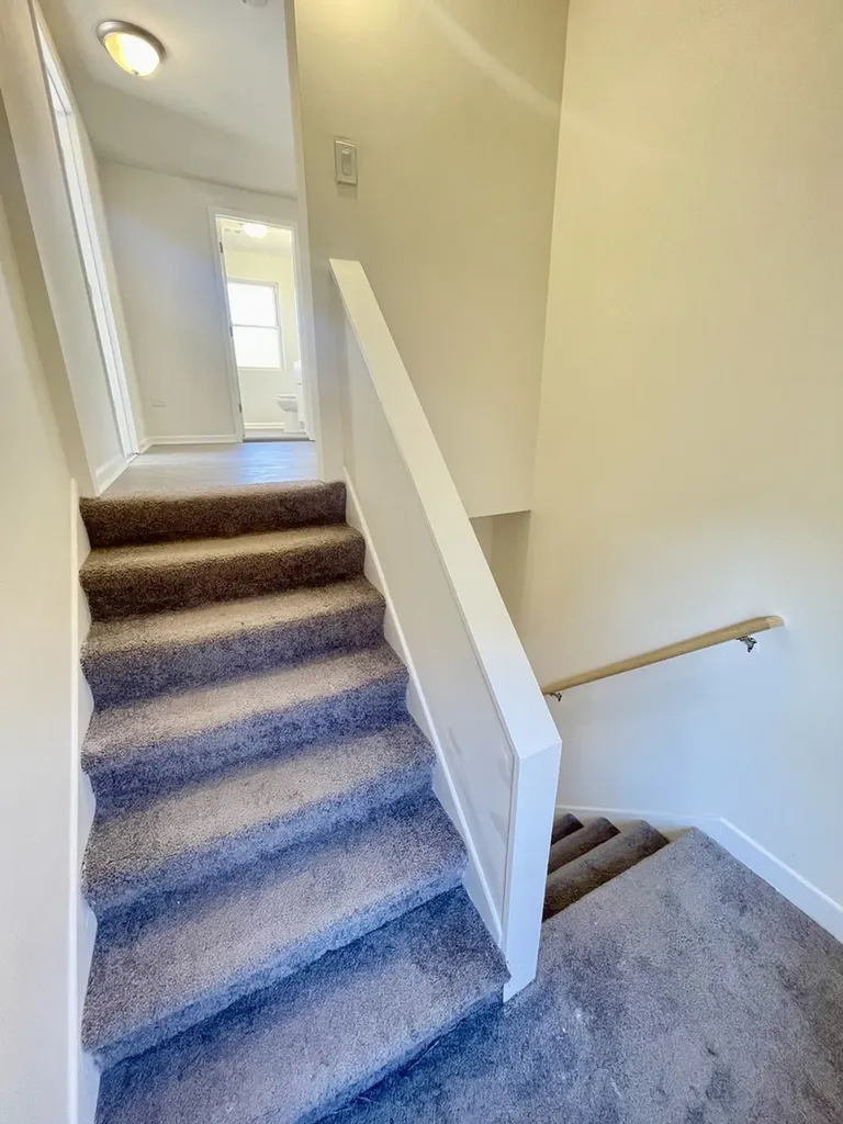 8312 South Phillips Avenue Chicago IL 60617
