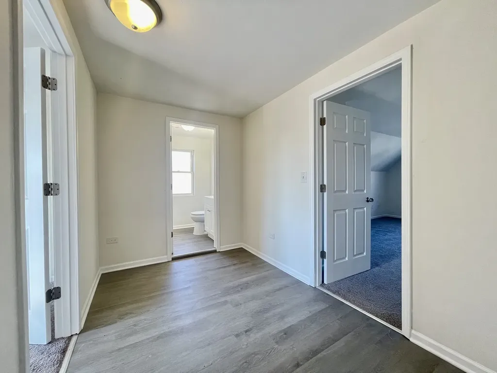 8312 South Phillips Avenue Chicago IL 60617