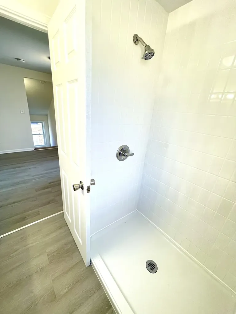 8312 South Phillips Avenue Chicago IL 60617