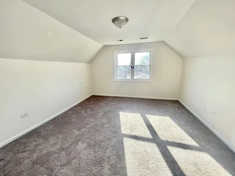 8312 South Phillips Avenue Chicago IL 60617