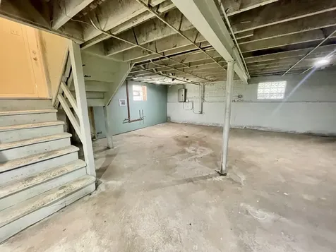8312 South Phillips Avenue Chicago IL 60617