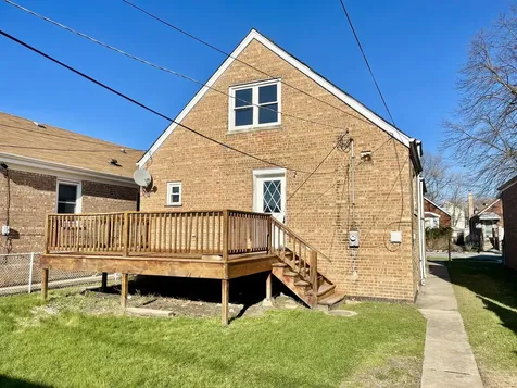 8312 South Phillips Avenue Chicago IL 60617