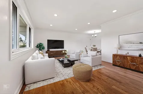 420 Berkshire Lane Des Plaines IL 60016
