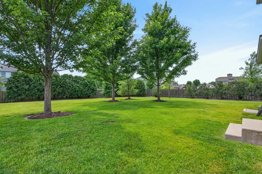 12475 Carver Lane Huntley IL 60142