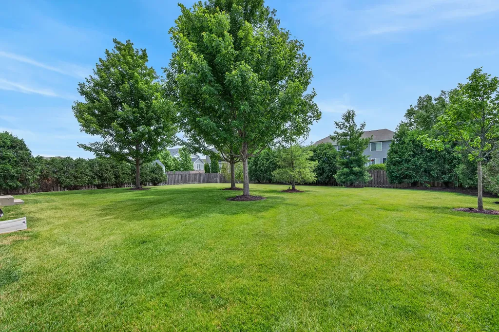 12475 Carver Lane Huntley IL 60142