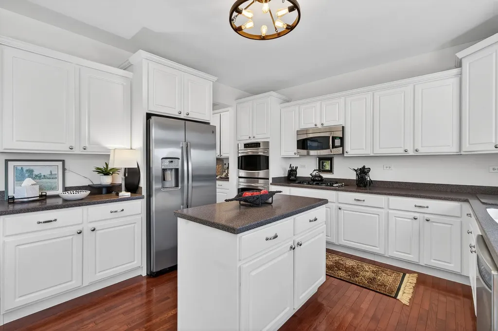 12475 Carver Lane Huntley IL 60142