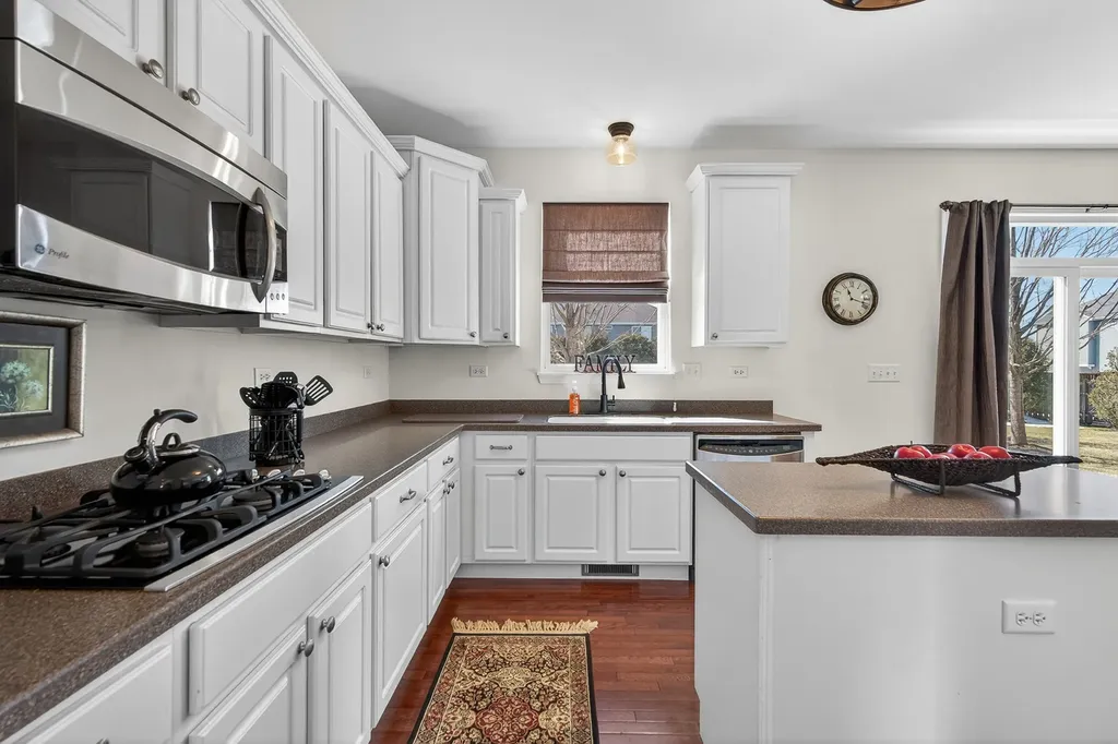 12475 Carver Lane Huntley IL 60142