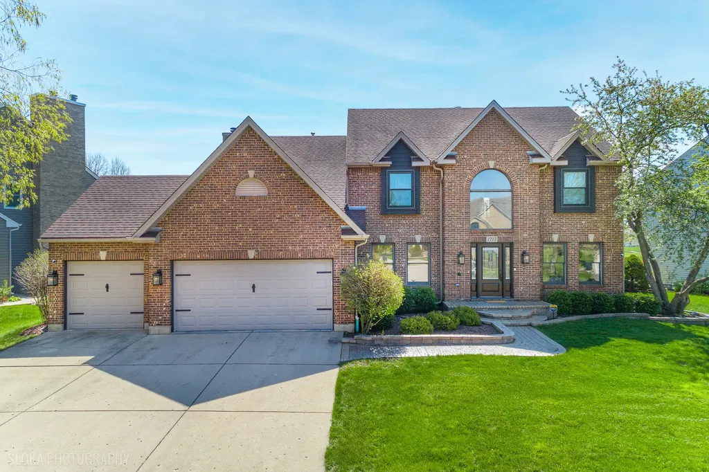 1713 Edgewood Drive Algonquin IL 60102