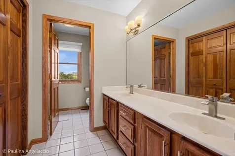 1713 Edgewood Drive Algonquin IL 60102