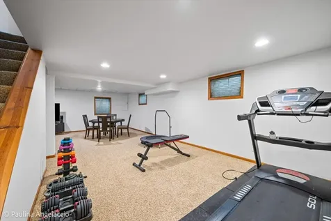 1713 Edgewood Drive Algonquin IL 60102