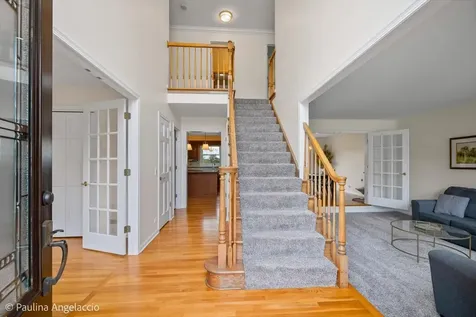 1713 Edgewood Drive Algonquin IL 60102