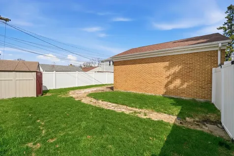 794 East Lincoln Avenue Des Plaines IL 60018