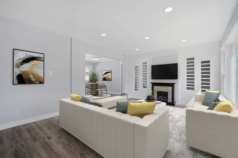 794 East Lincoln Avenue Des Plaines IL 60018