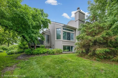 1280 Oak Hill Road Lake Barrington IL 60010