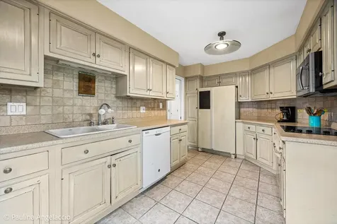 1280 Oak Hill Road Lake Barrington IL 60010