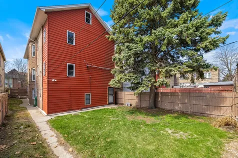 8841 South Muskegon Avenue Chicago IL 60617