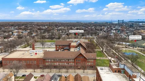 8841 South Muskegon Avenue Chicago IL 60617