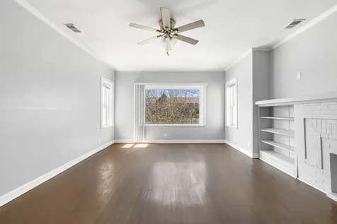 8841 South Muskegon Avenue Chicago IL 60617