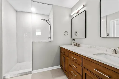 3827 Petra Court Naperville IL 60564